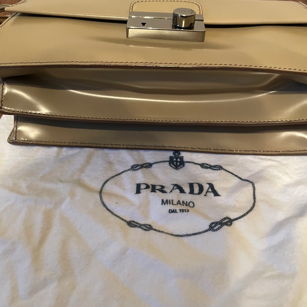 Prada leather bag - Picture 5 of 11